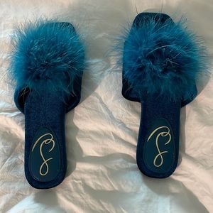 Sam edelman feather flat sandals